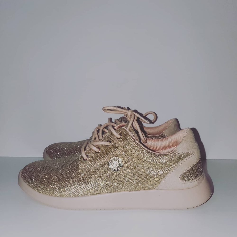 GUESS Gavin Sneakers